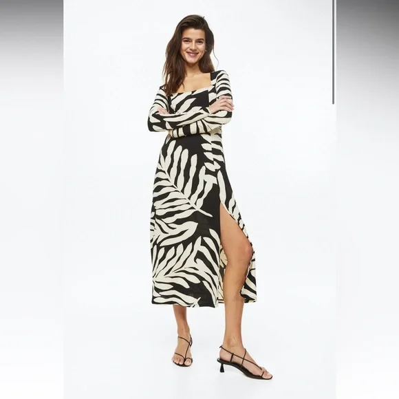 H&M Square Neck Black / Cream Leaf Tropical Print Jersey Midi Dress NWT- Size S - Picture 2 of 7